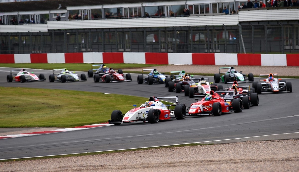 Johnathan Hoggard [EDIT] – Fortec – Donington – British F4 2018