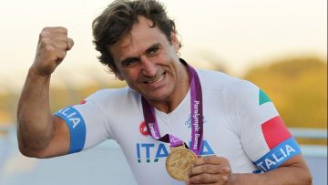 Alex_Zanardi_gold-medal[1]