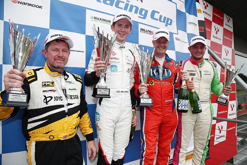Podium – Brands Hatch R1 – VW Cup 2019