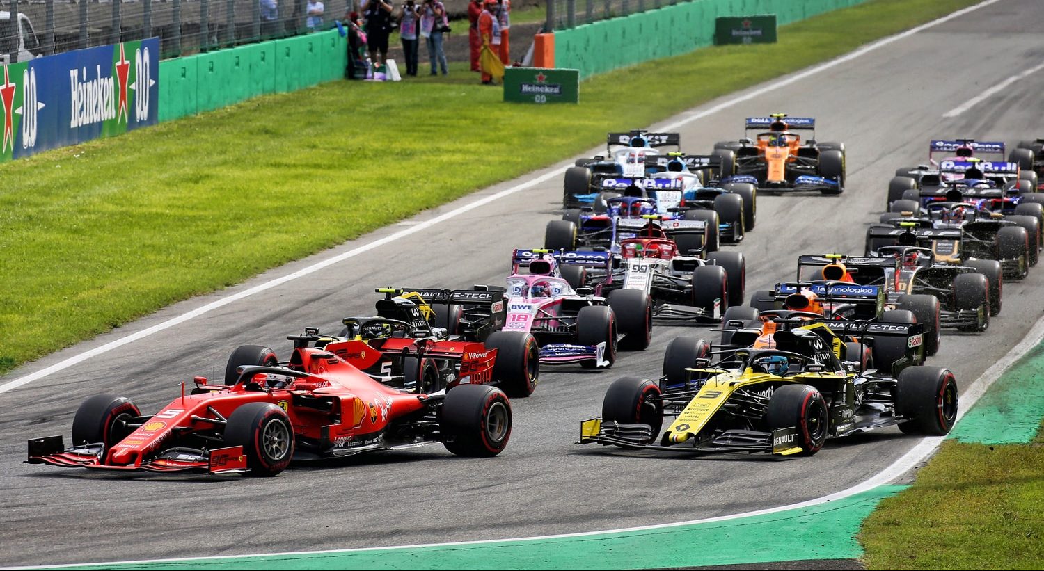 2019 Italy Renault Turn One