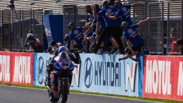 59653_JDR_R10_Action