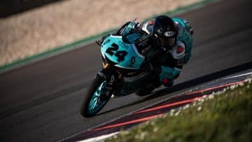 suzuki_test_moto2_portimao-01.gallery_full_top_lg