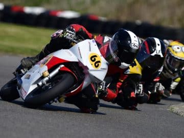 FAB Racing round 1 LS2 Helmets Mini GP70 – Ronnie Harris Leading