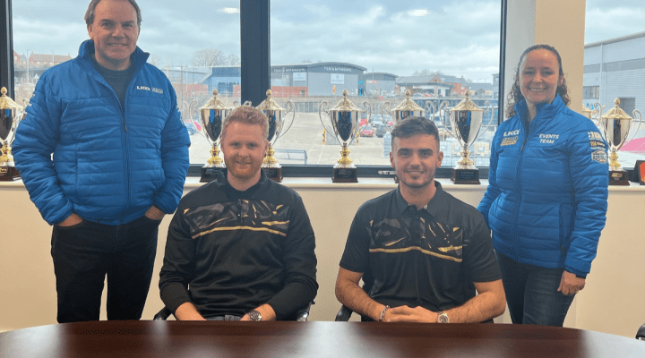 Cook and Moffat sign for one motorsport honda