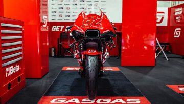 Jonas Folger replaces Pol Espargaro at America
