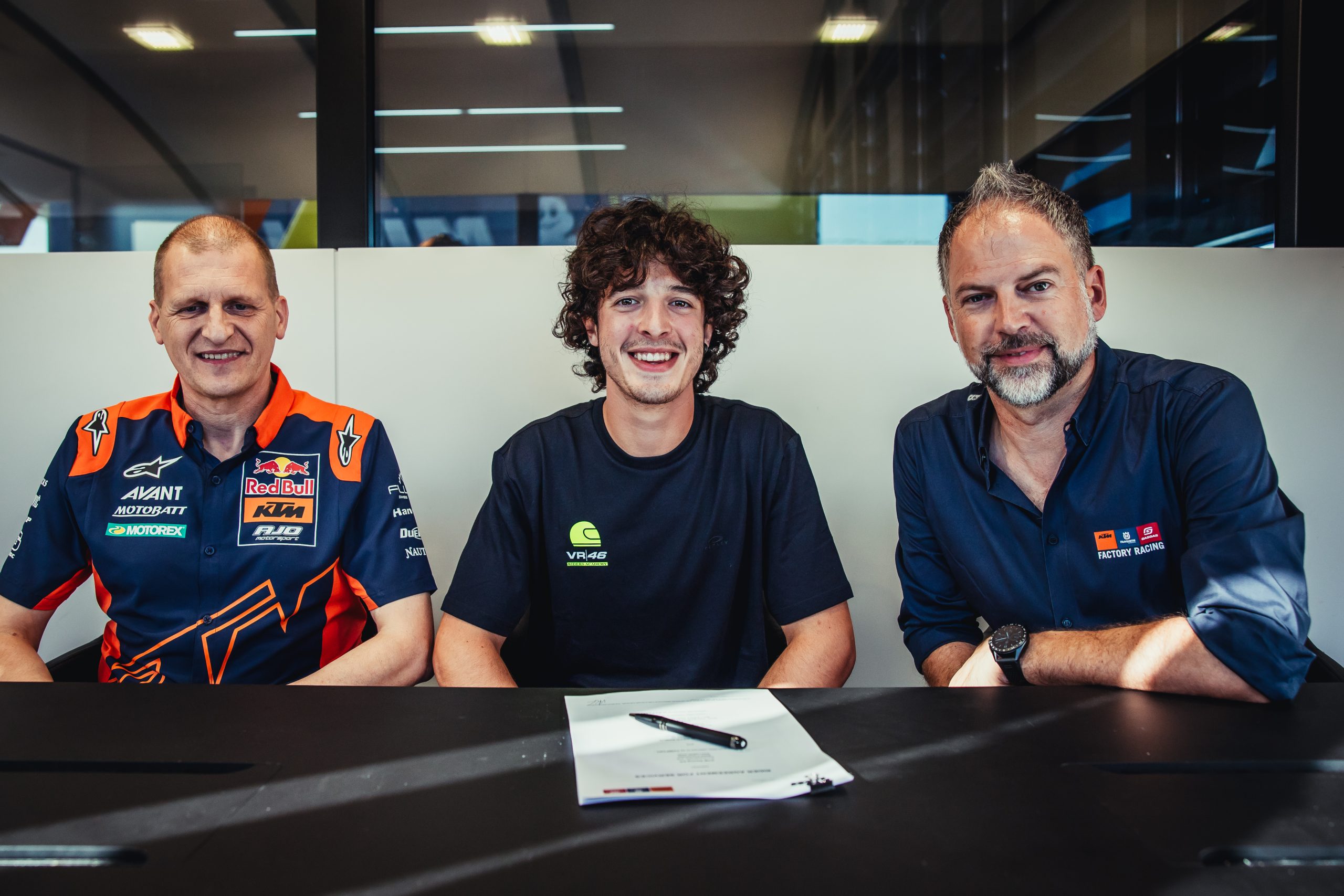 Celestino Vietti Signing Red Bull KTM Ajo Moto2 Misano World Circuit Marco Simoncelli (ITA) 08-09-2023-10