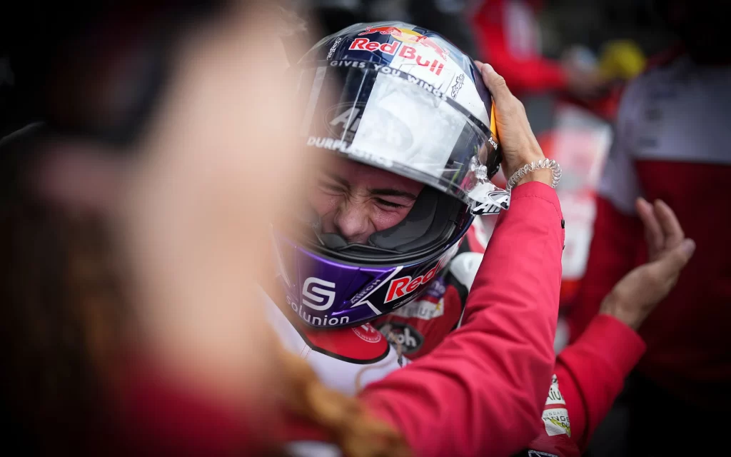 David Alonso celebrating his first Moto3 race win