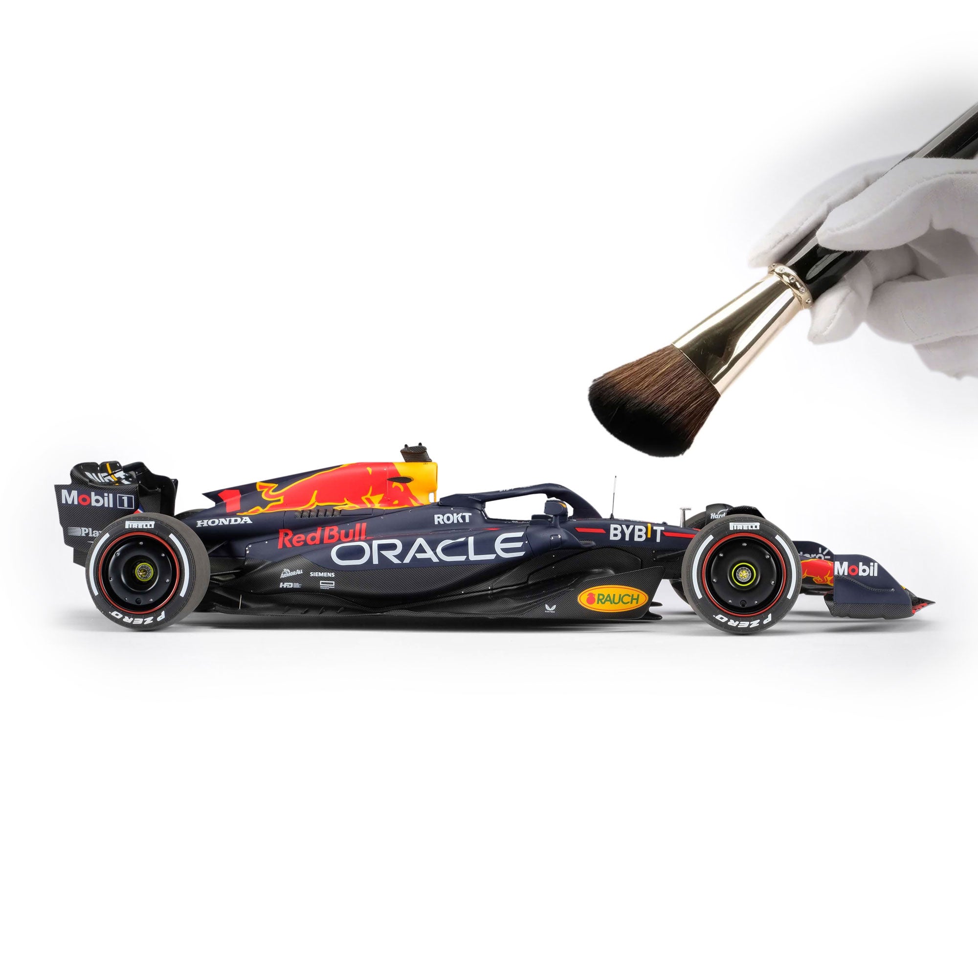 Max Verstappen 2023 RB19 1:18 Scale Model